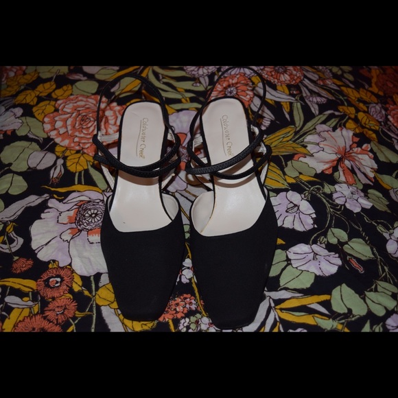 ColdWater Creek Heels - Picture 2 of 4